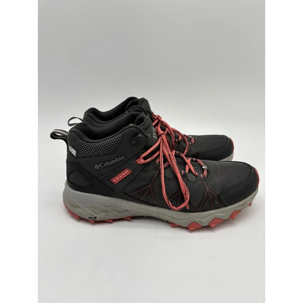 Columbia Men's Trail Boots in Black and Red